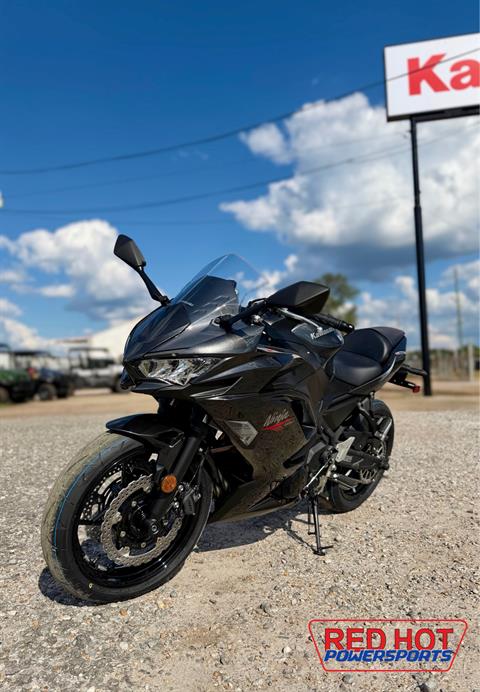 New 2026 Kawasaki Ninja® 650, Meridian MS | Specs, Price, Photos