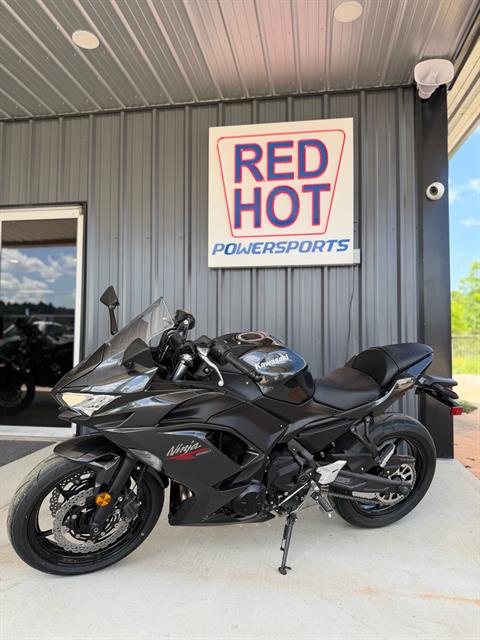 New 2026 Kawasaki Ninja® 650, Meridian MS | Specs, Price, Photos