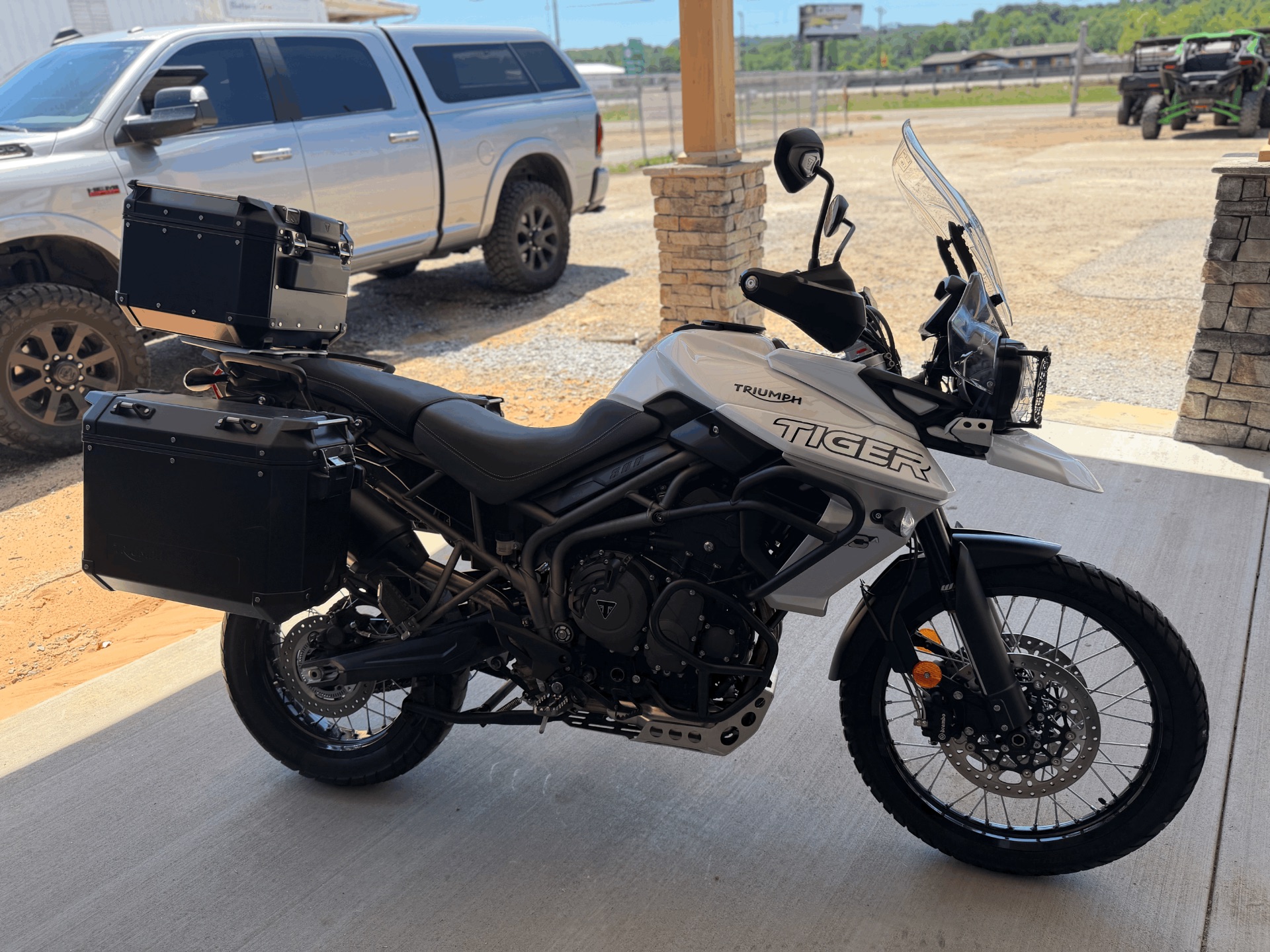 2018 Triumph Tiger photo 4