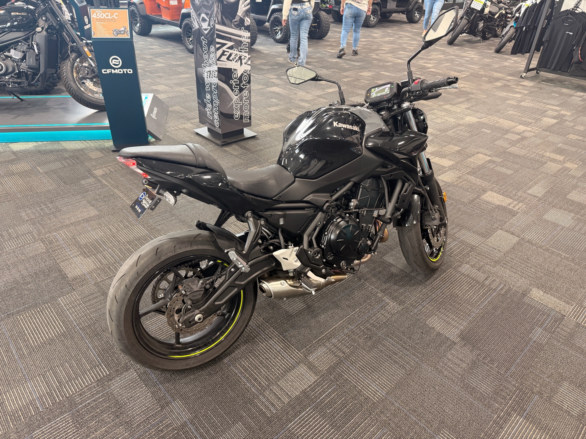 2024 Kawasaki Z650 2