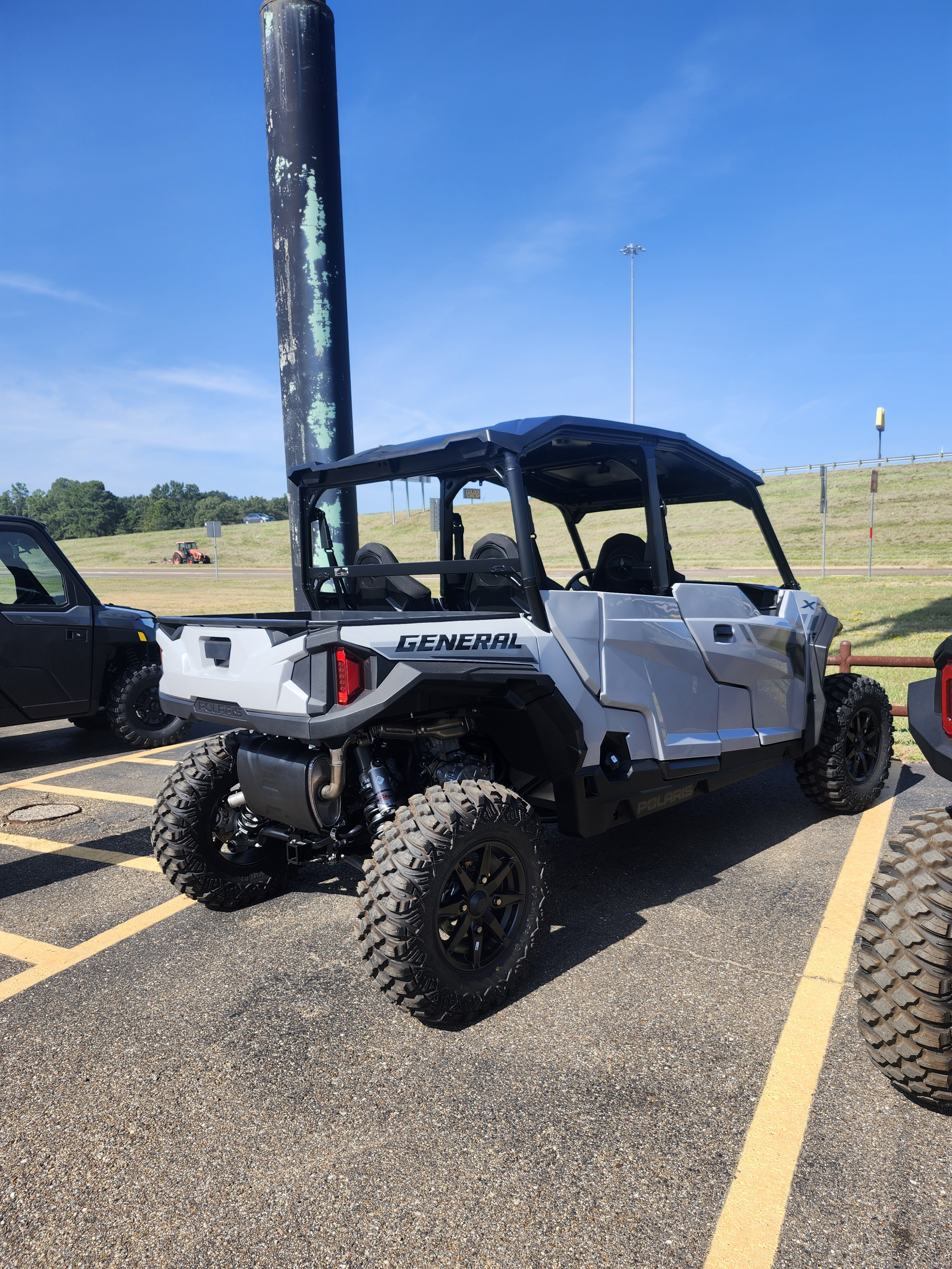 2026 Polaris General XP 4 1000 Sport 3