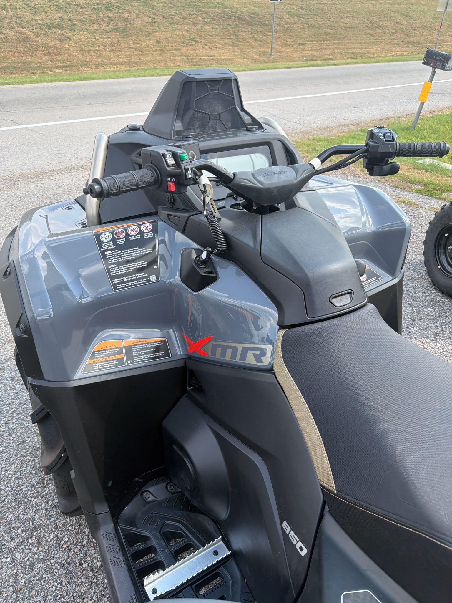 2026 Can-Am™ Outlander X MR 850 2