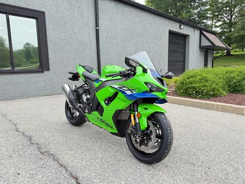 2026 Kawasaki Ninja ZX-10R ABS — photo 1 of 39