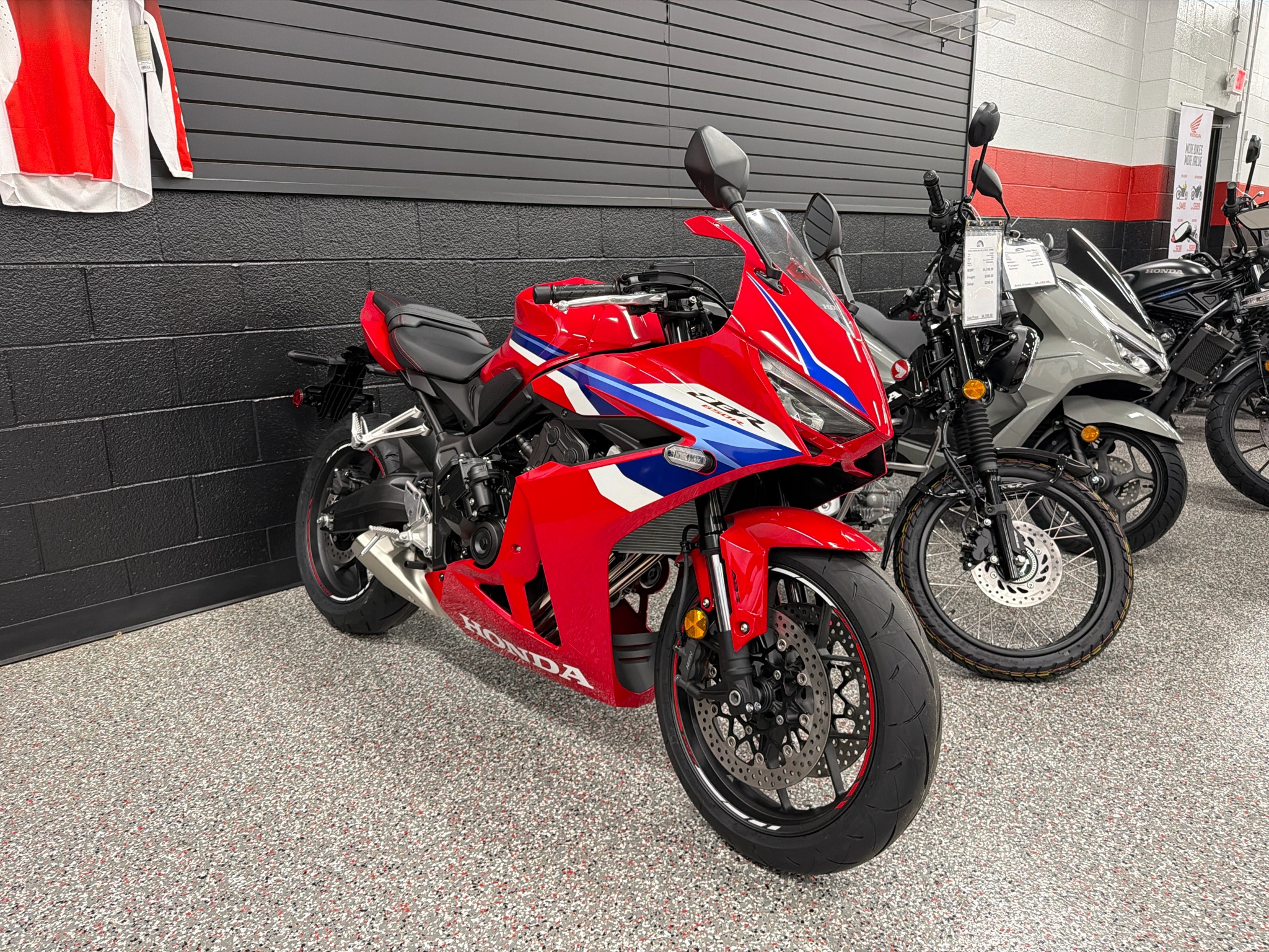 2026 CBR650R E-Clutch