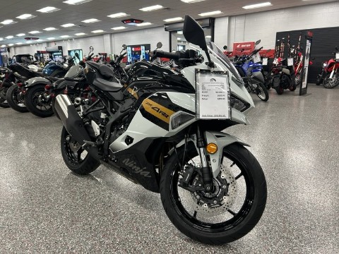 2026 Kawasaki Ninja ZX-4RR ABS — photo 1 of 11