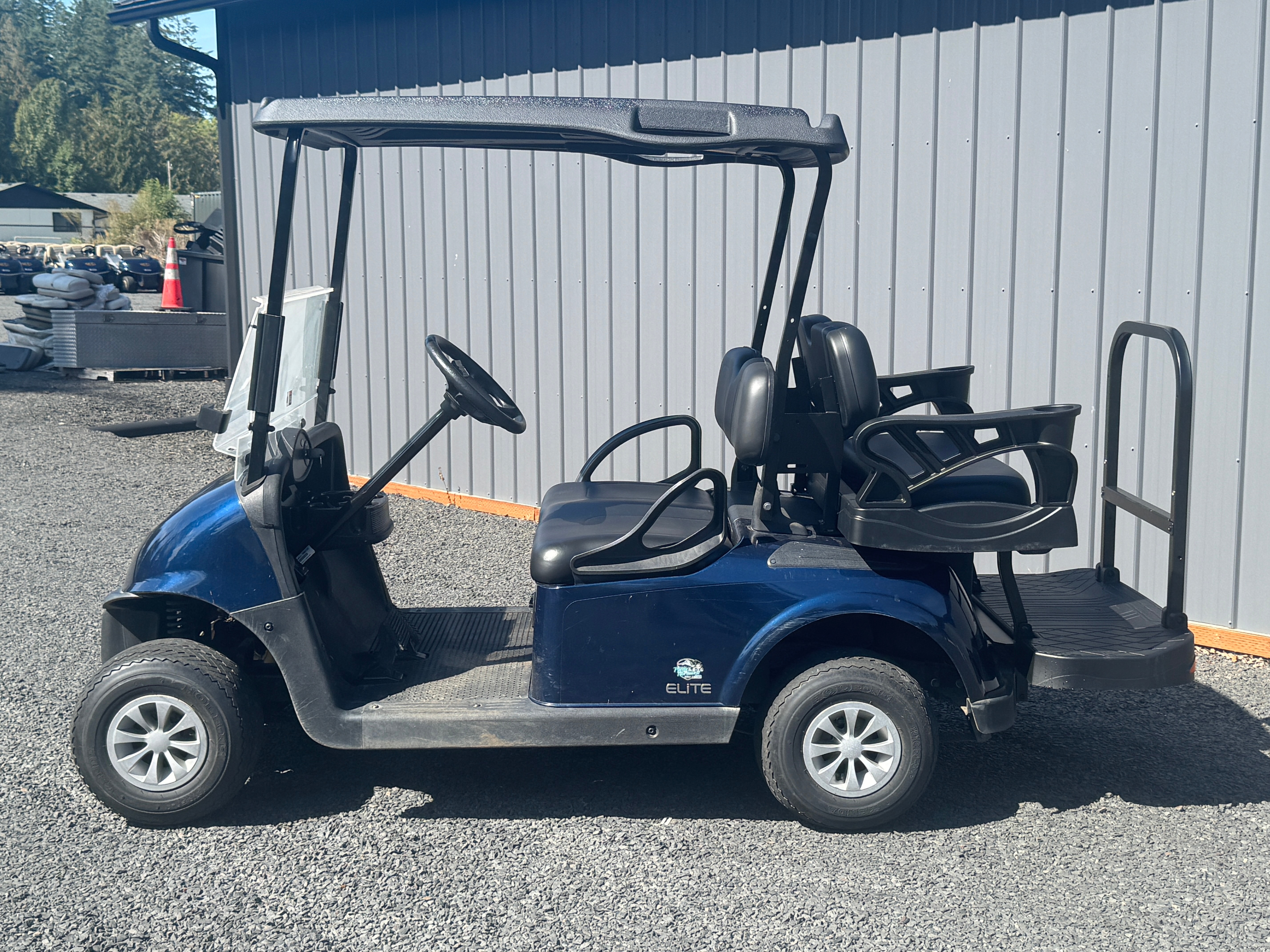 2022 E-Z-GO Freedom RXV ELiTE Lithium — photo 2