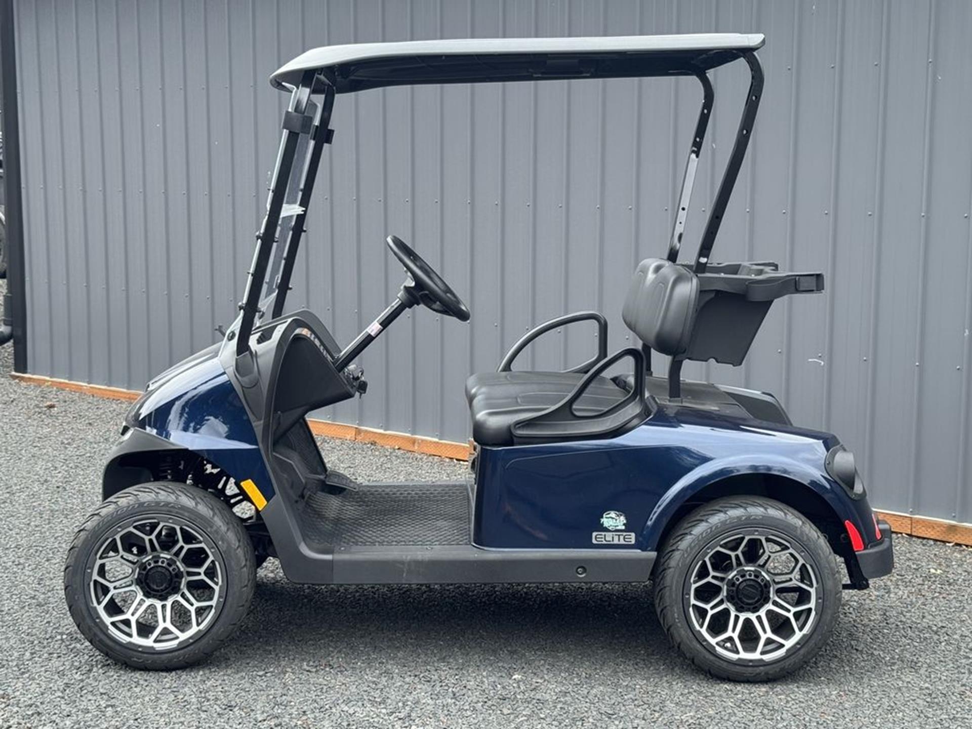 2026 E-Z-GO RXV 2 Freedom Elite Lithium — photo 2