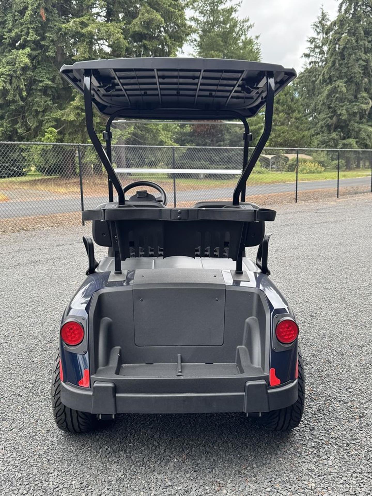 2026 E-Z-GO RXV 2 Freedom Elite Lithium — photo 4