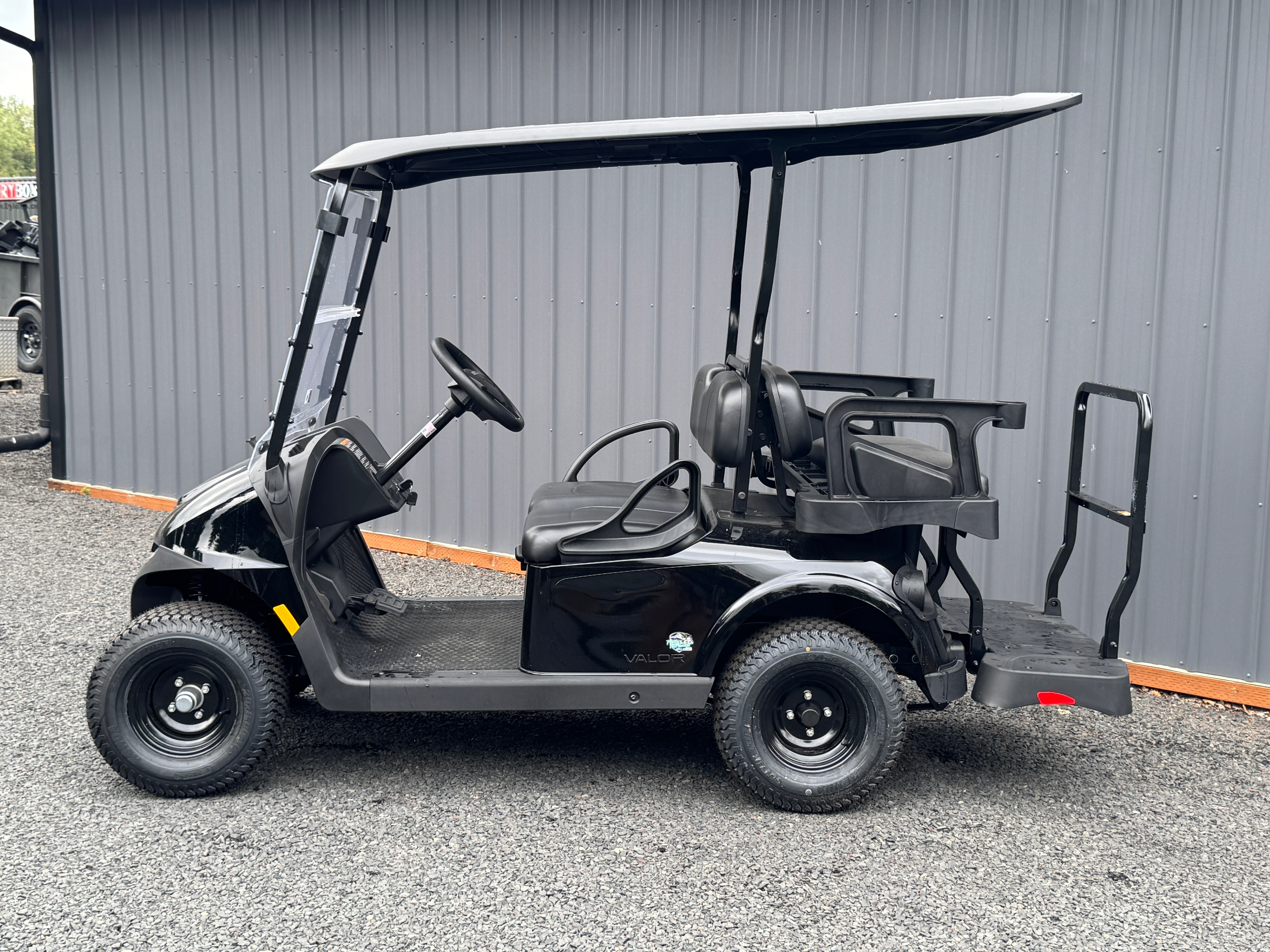 2026 E-Z-GO RXV 4 Valor S EX1 Sport — photo 2