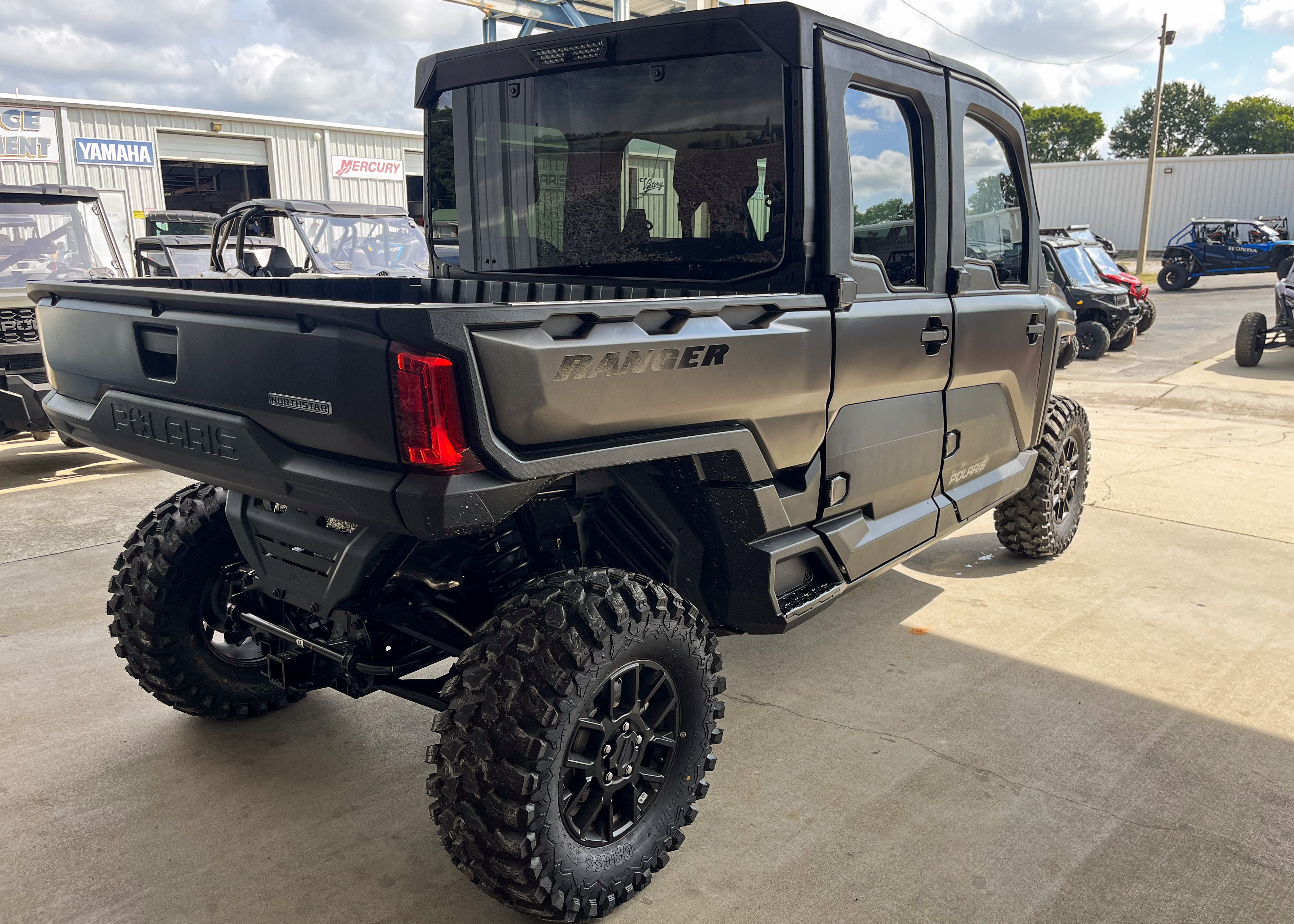 2027 Polaris Ranger Crew XD 1500 NorthStar Ultimate 4