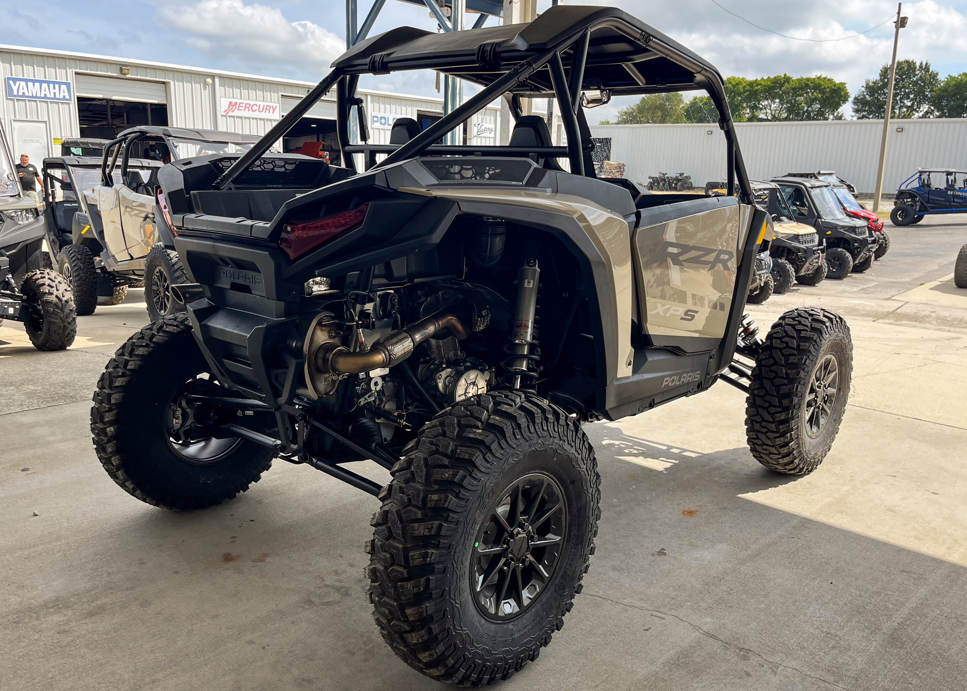 2027 Polaris RZR XP S 1000 Sport 4