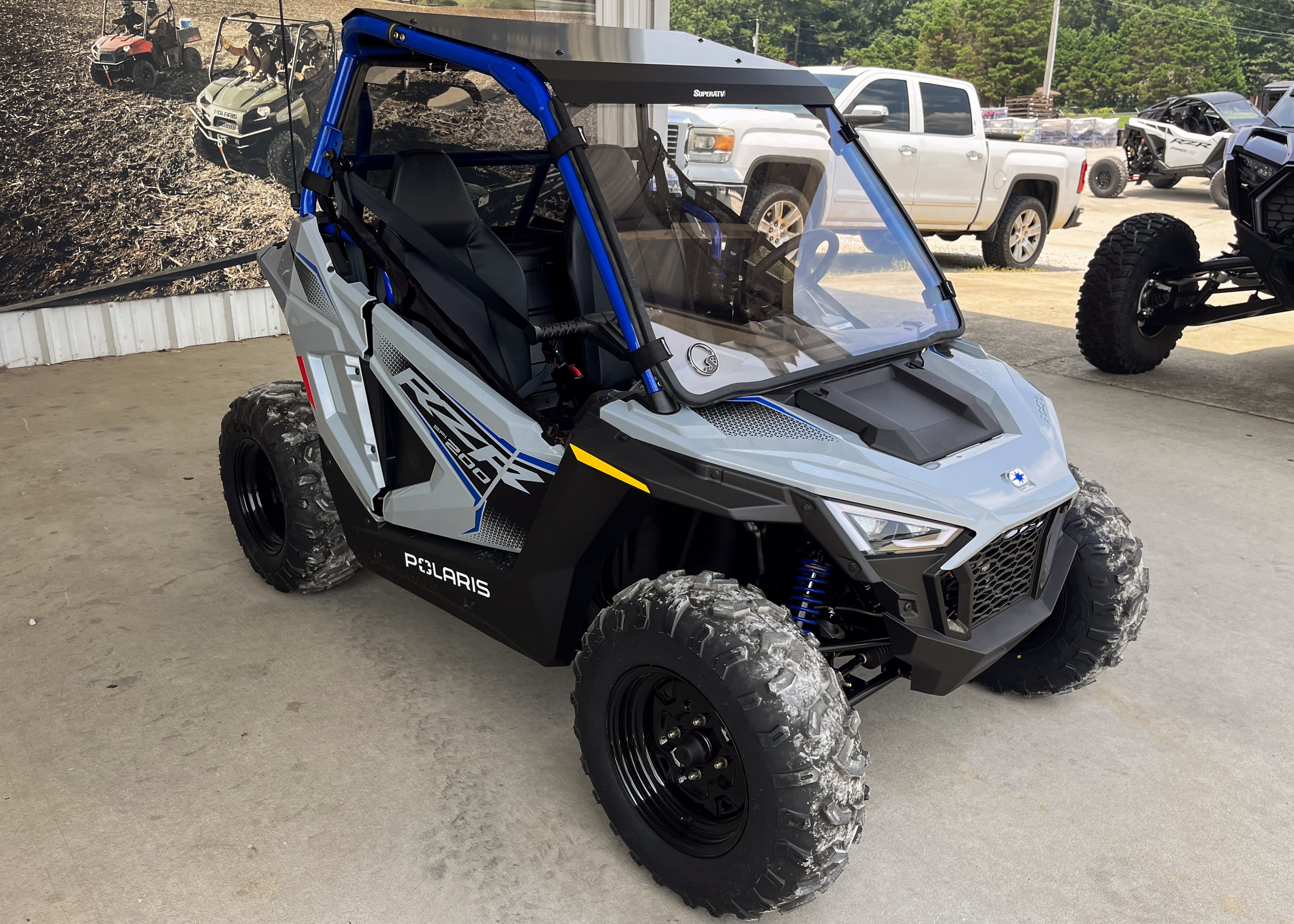 2026 Polaris RZR 200 EFI 3