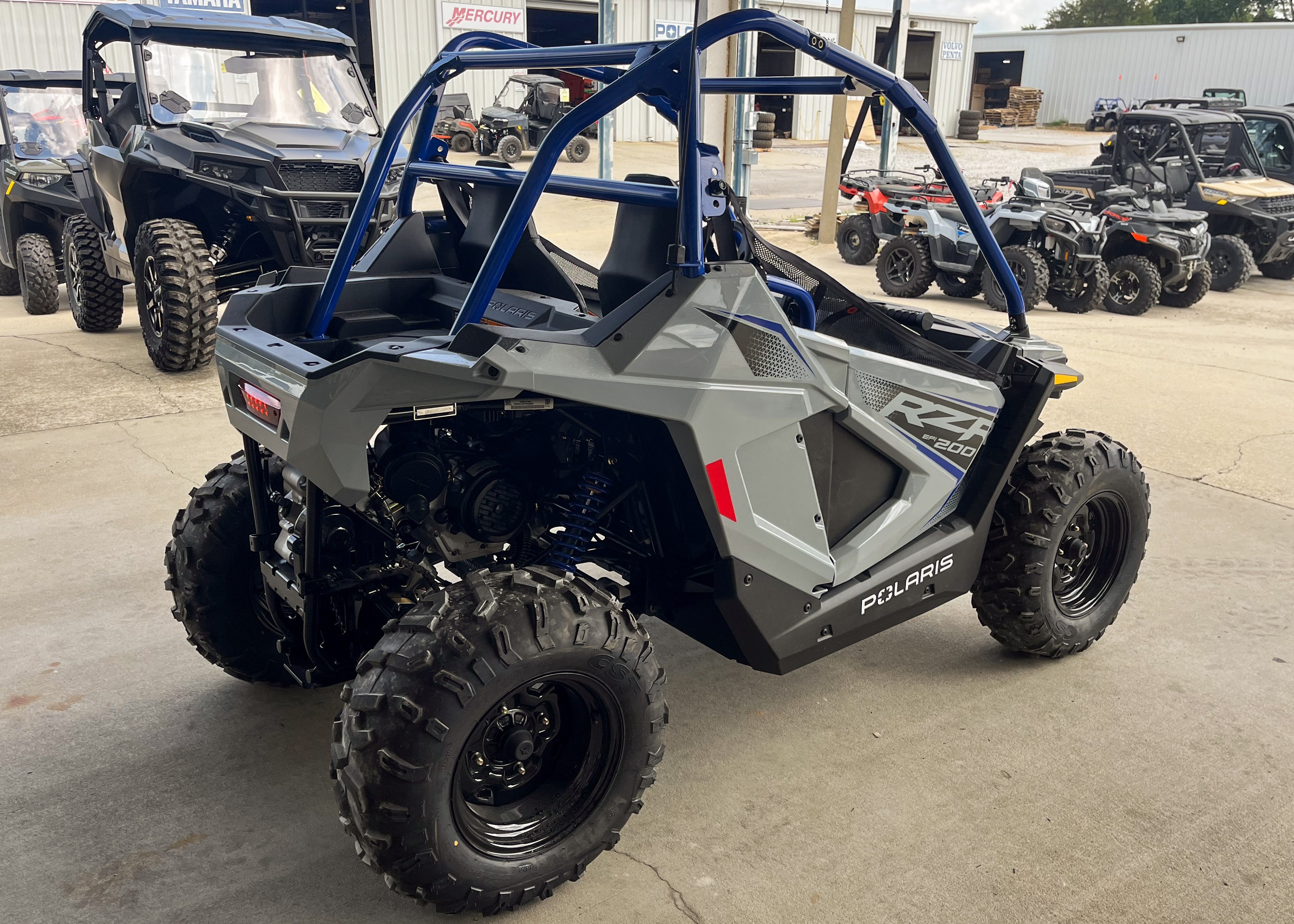 2026 Polaris RZR 200 EFI 4