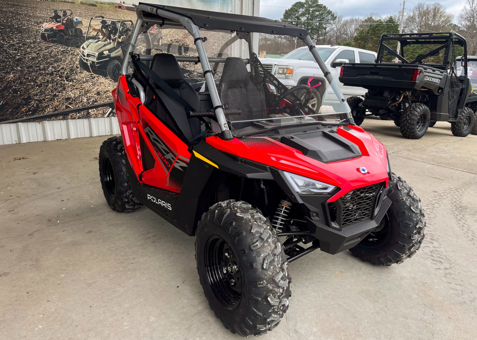 2026 Polaris RZR 200 EFI 3