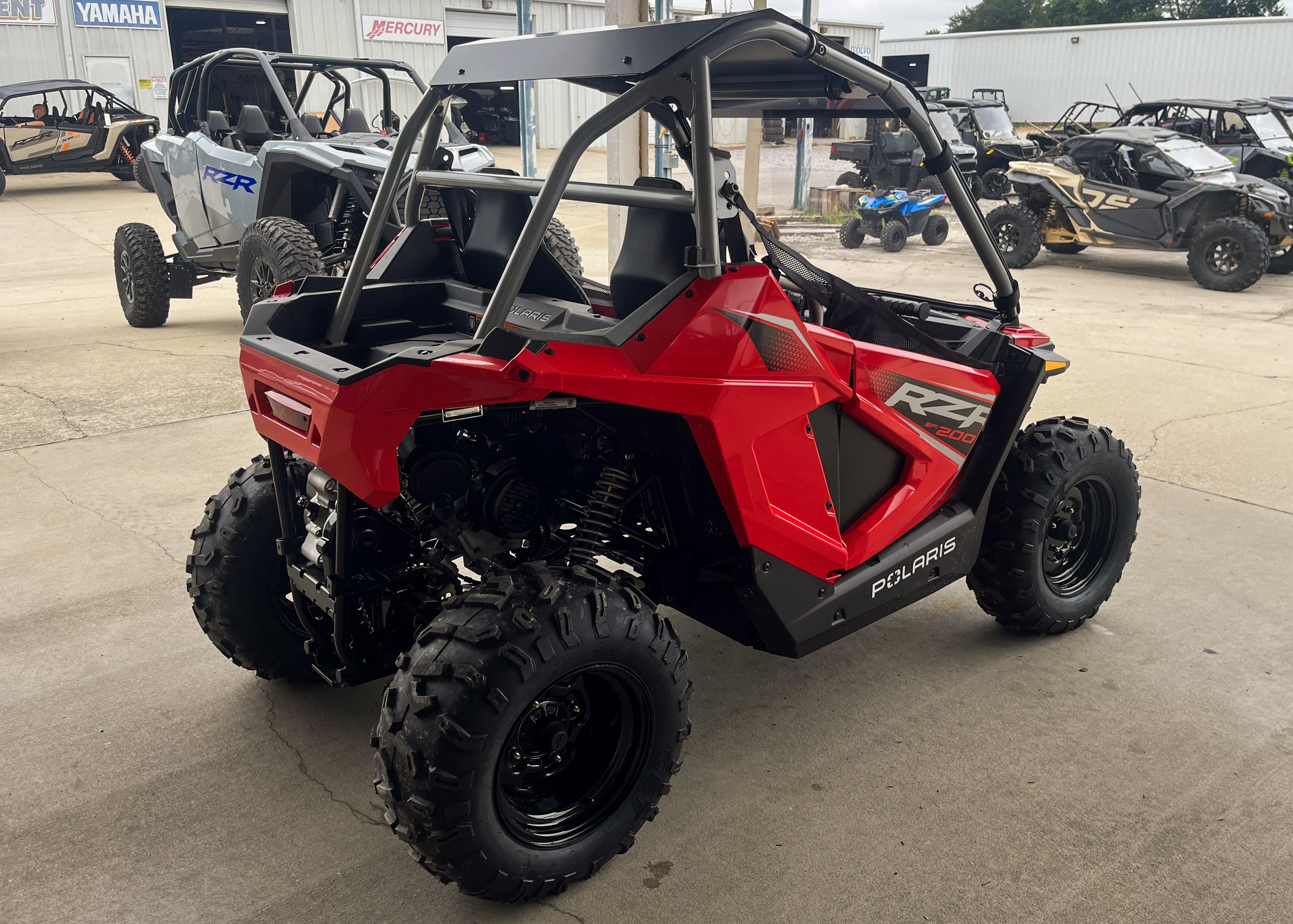 2026 Polaris RZR 200 EFI 4
