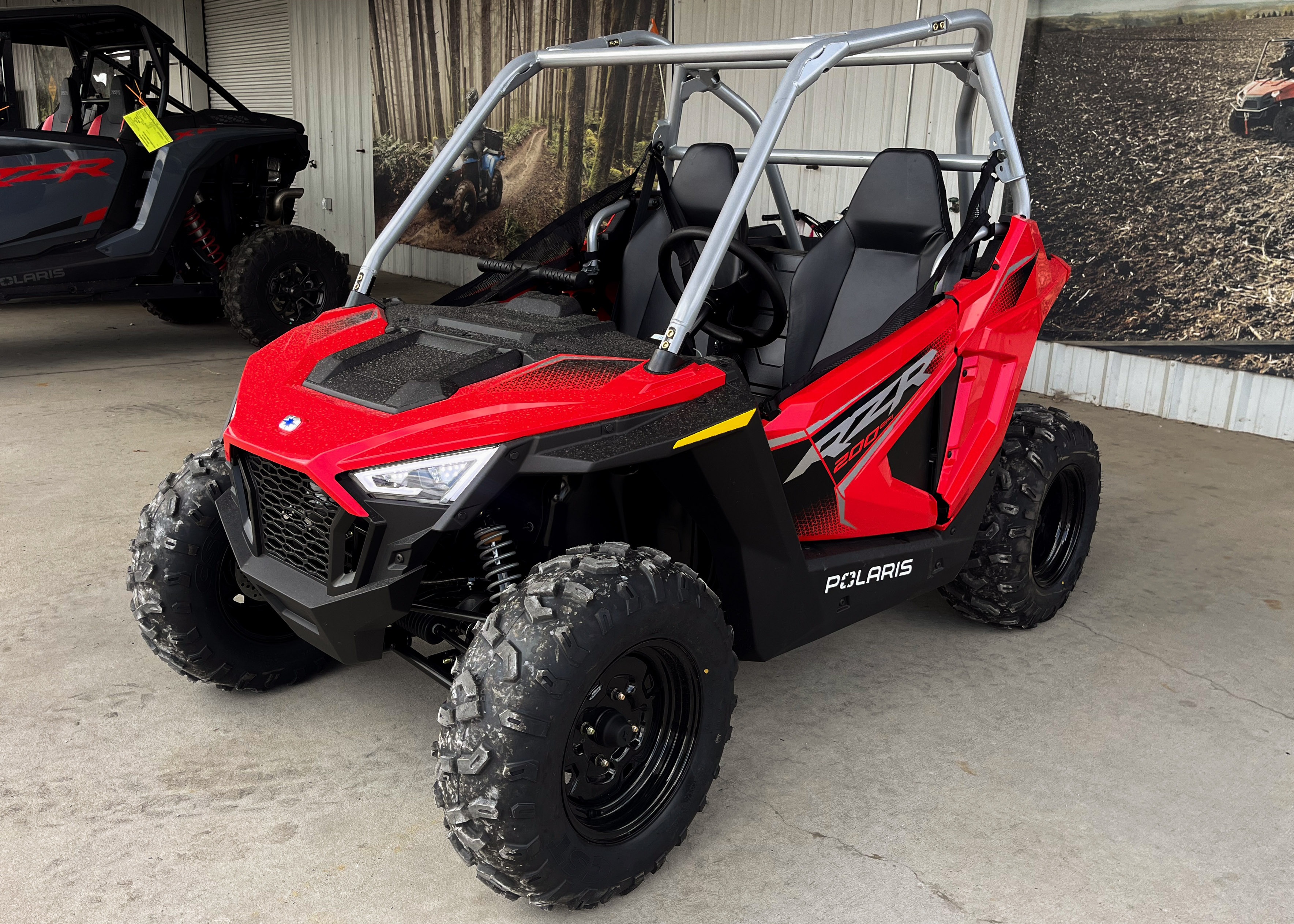 2026 Polaris RZR 200 EFI 6