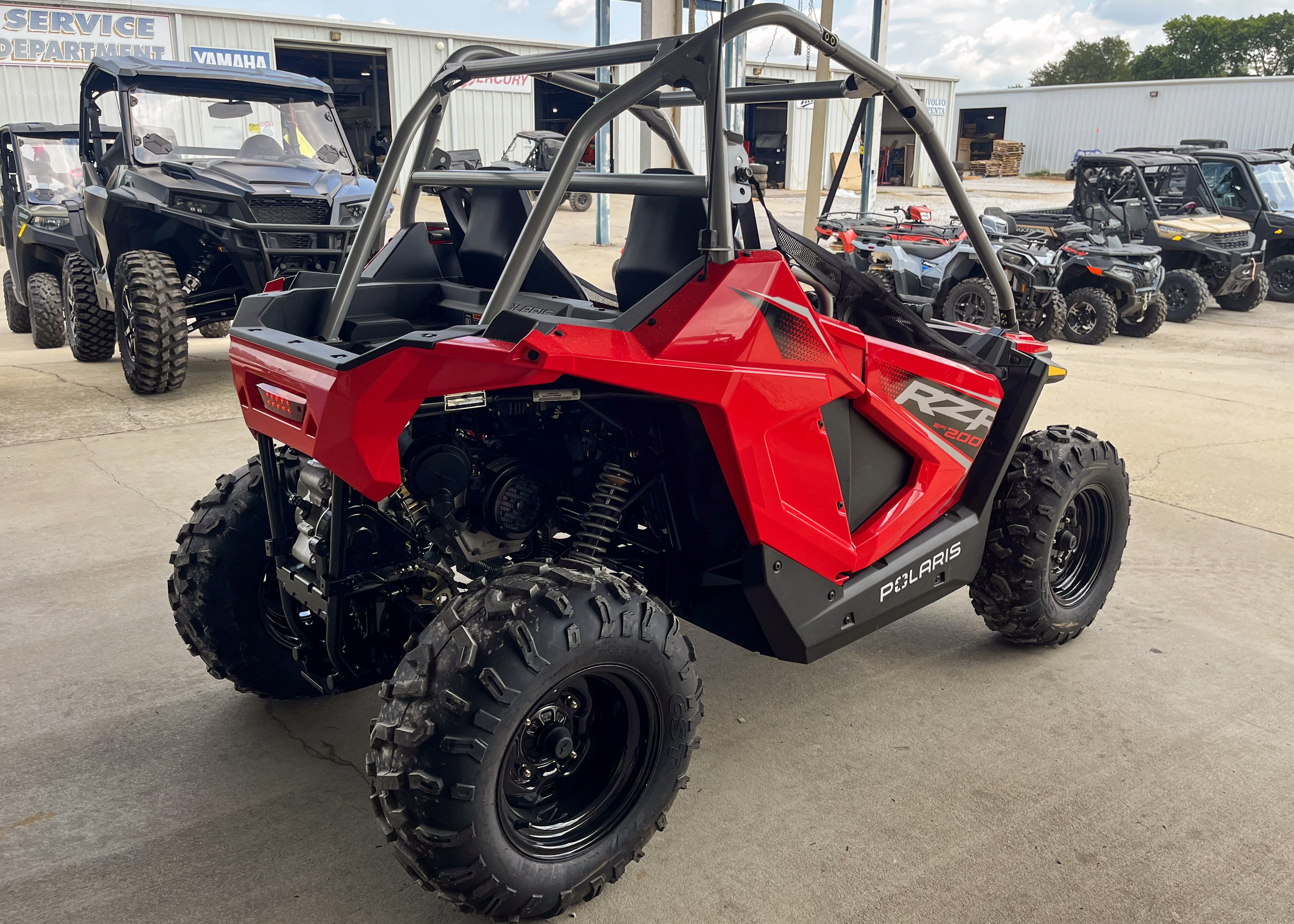 2026 Polaris RZR 200 EFI 4