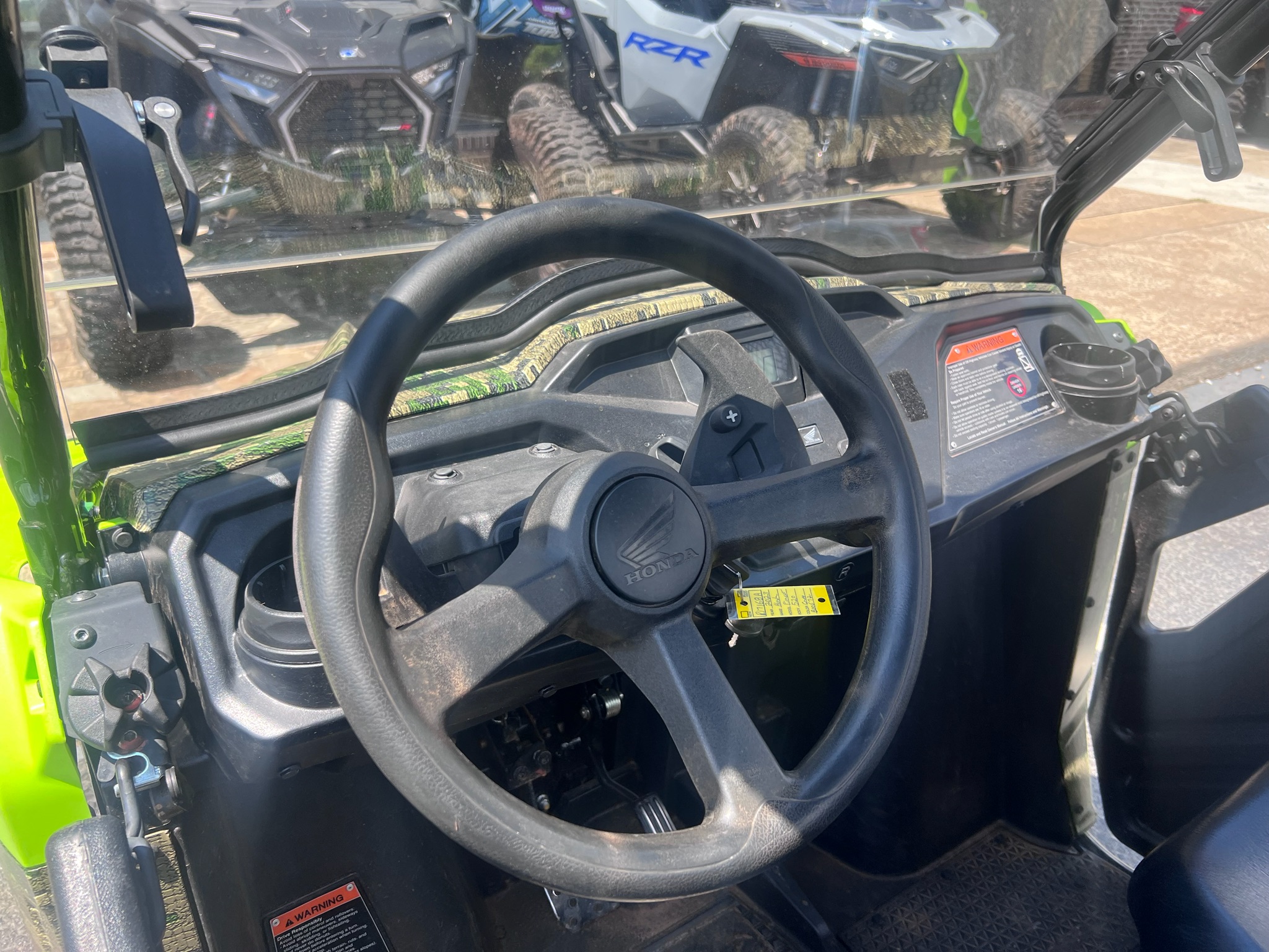 2023 Honda Pioneer 520 3