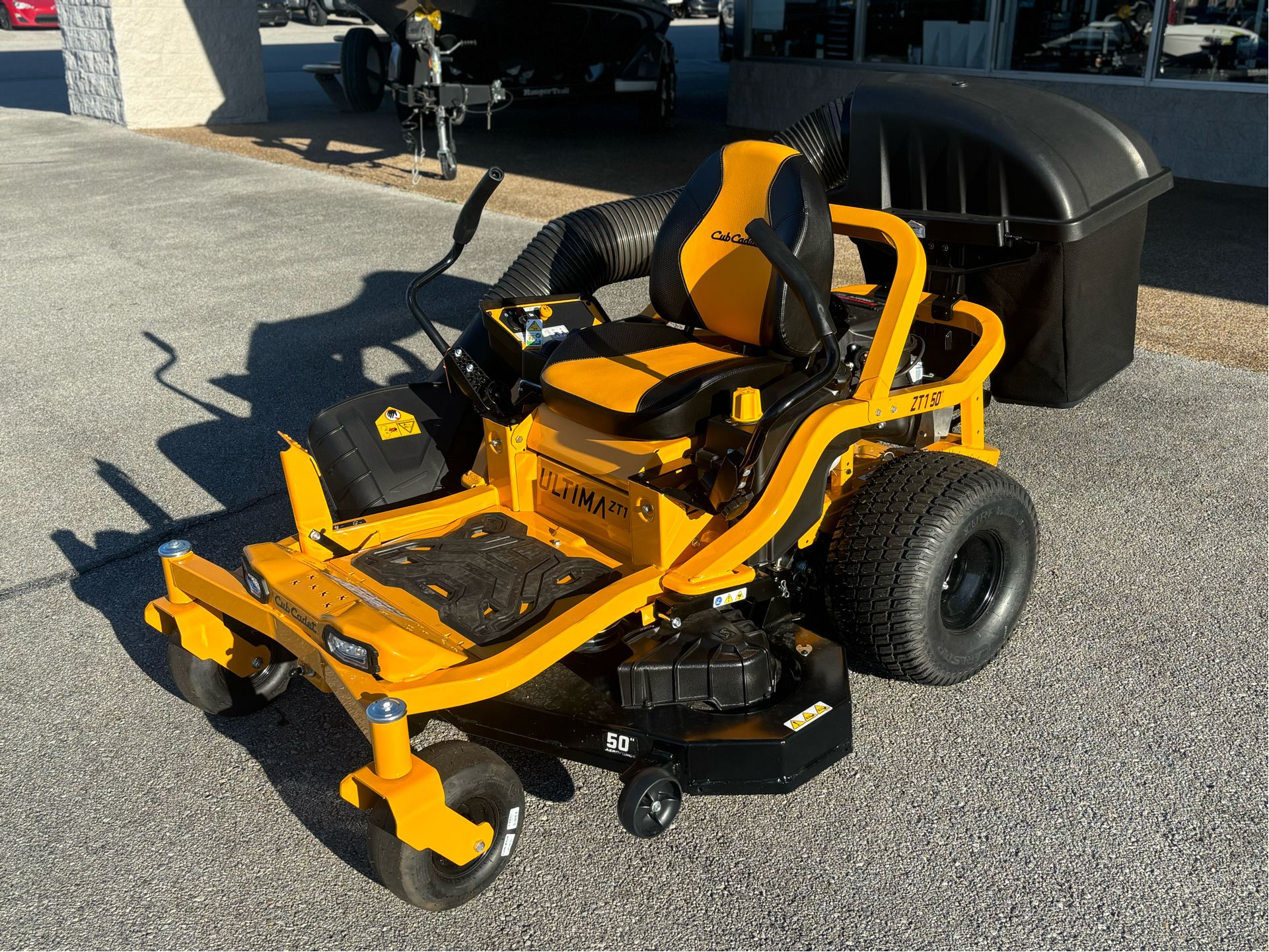 アトウ　T16黄枠 New 2025 Cub Cadet ZT1 50 in. Kawasaki FR651V 23 hp, Knoxville TN