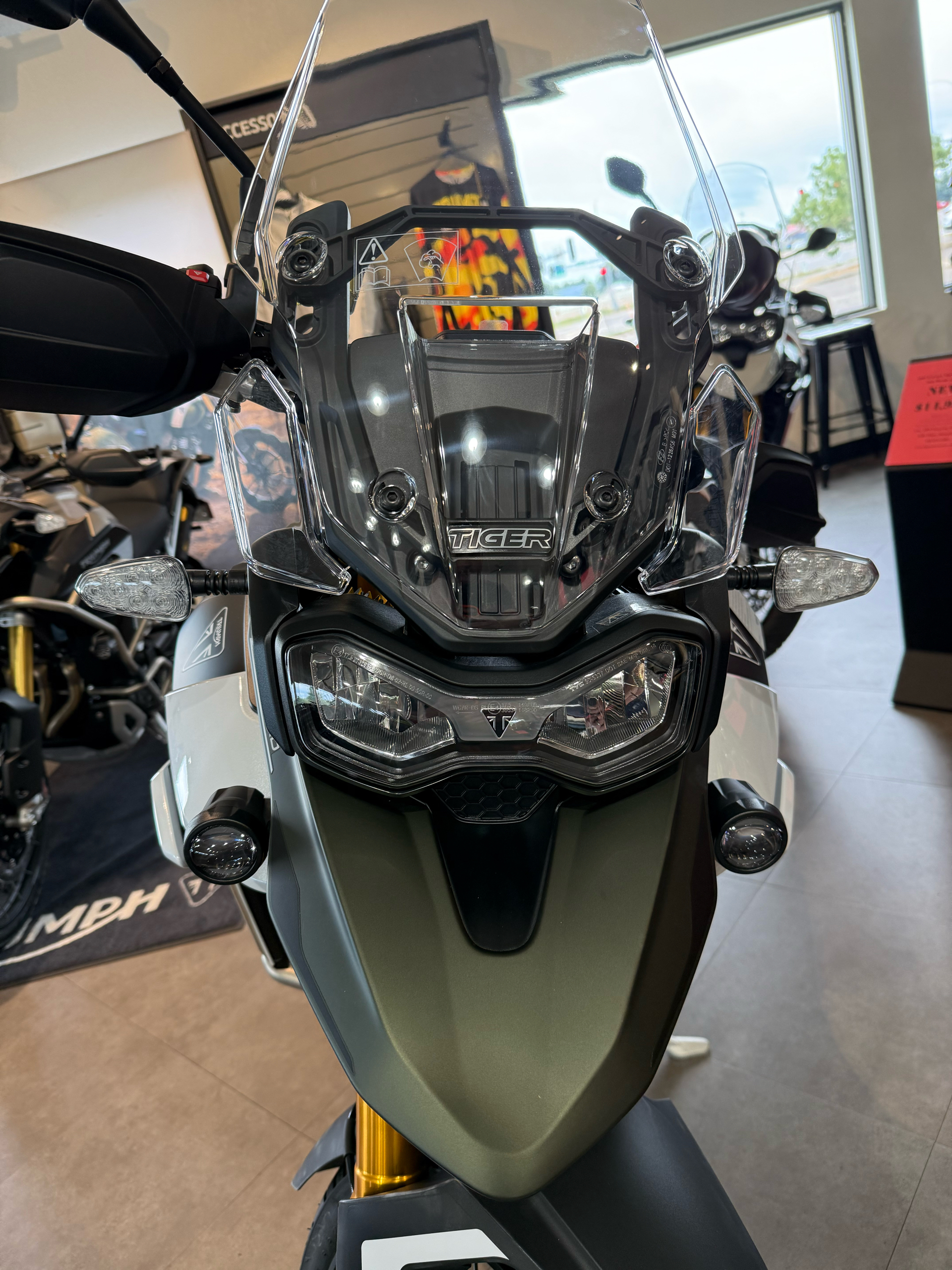 2025 Triumph Tiger 900 Rally Pro in Belle Plaine, Minnesota - Photo 8
