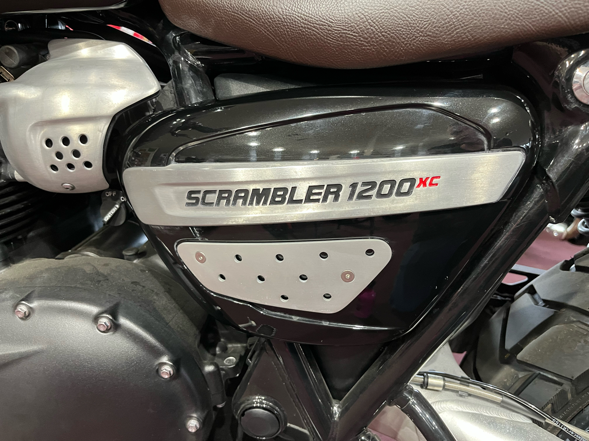 2022 Triumph Scrambler 1200 XC in Belle Plaine, Minnesota - Photo 3