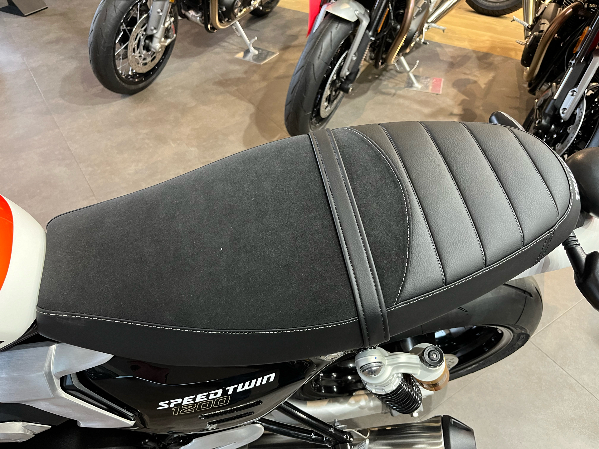 2025 Triumph Speed Twin 1200 RS in Belle Plaine, Minnesota - Photo 5