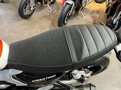 2025 Triumph Speed Twin 1200 RS in Belle Plaine, Minnesota - Photo 5