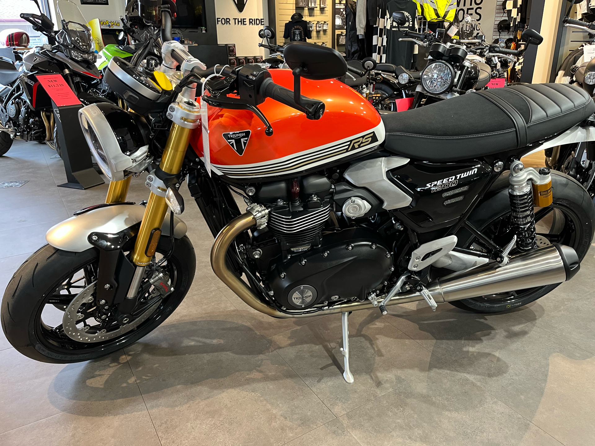 2025 Triumph Speed Twin 1200 RS in Belle Plaine, Minnesota - Photo 7
