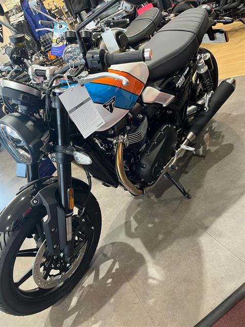 2025 Triumph Speed Twin 900 in Belle Plaine, Minnesota - Photo 8