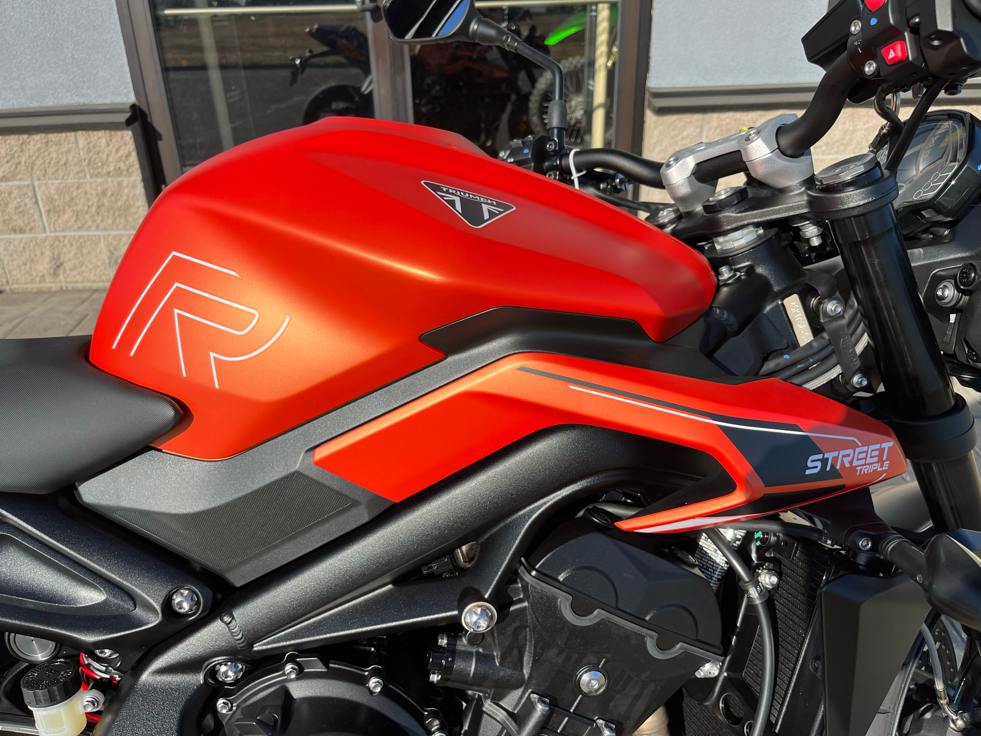 2025 Triumph Street Triple 765 R in Belle Plaine, Minnesota - Photo 7