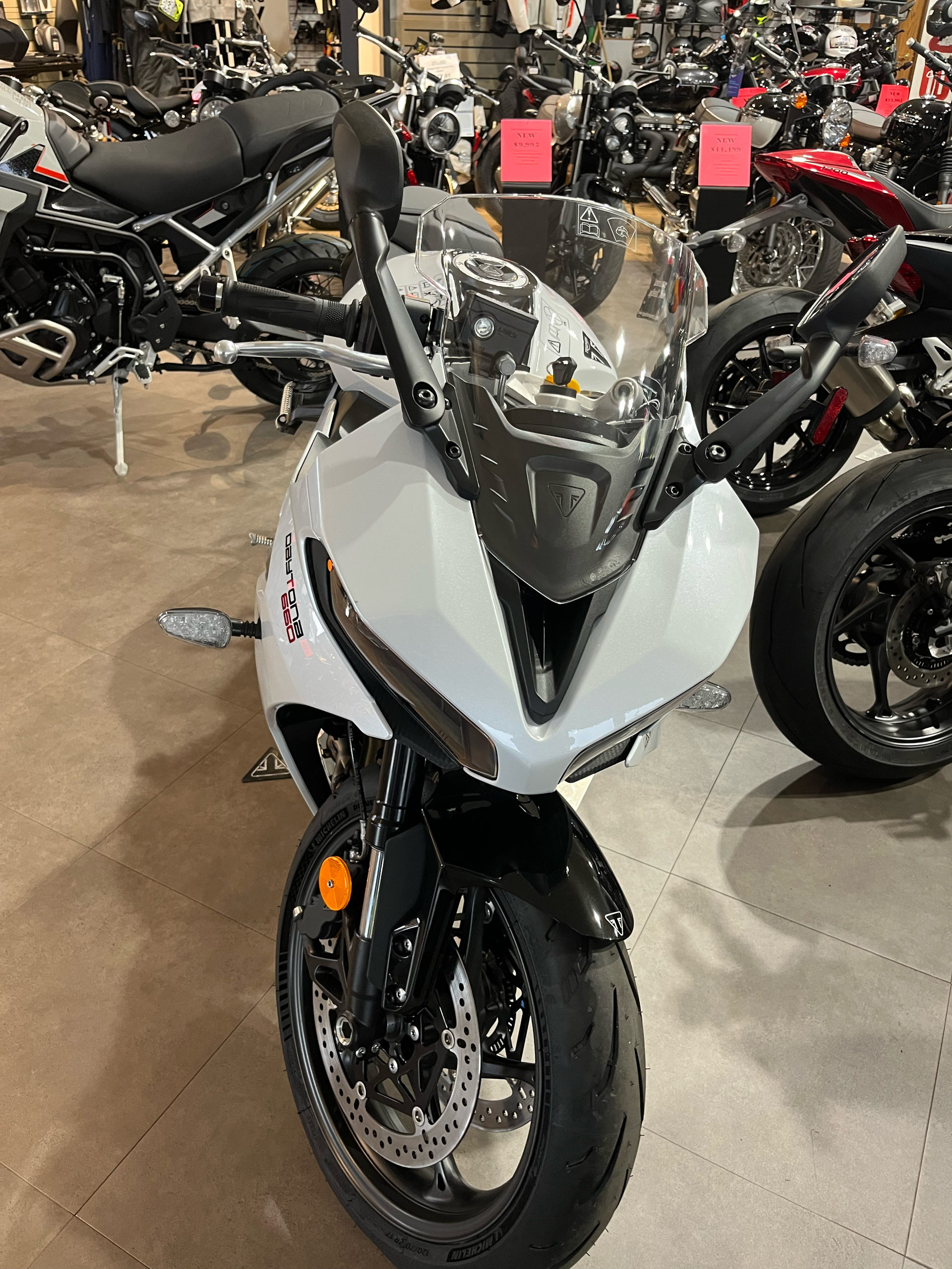 2025 Triumph Daytona 660 in Belle Plaine, Minnesota - Photo 4
