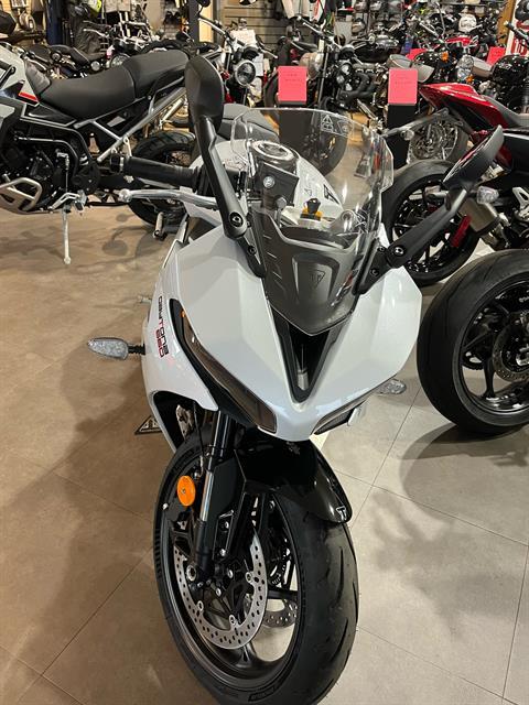 2025 Triumph Daytona 660 in Belle Plaine, Minnesota - Photo 4
