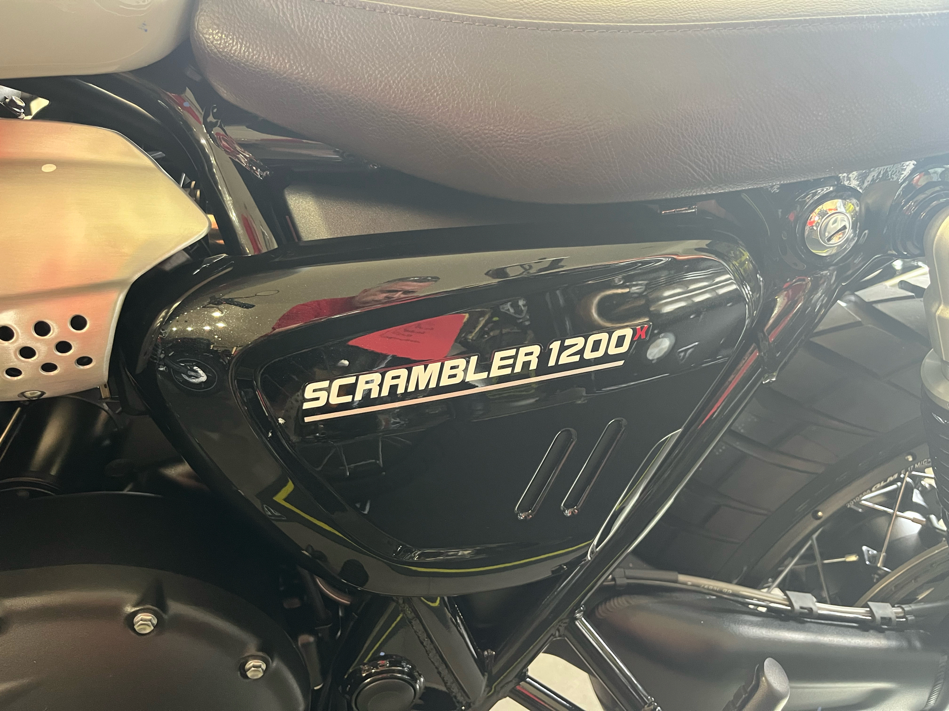 2024 Triumph Scrambler 1200 X in Belle Plaine, Minnesota - Photo 9