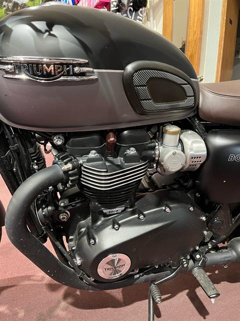 2022 Triumph Bonneville T120 Black in Belle Plaine, Minnesota - Photo 10