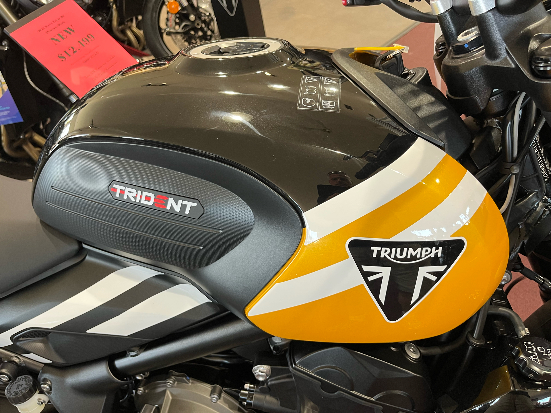 2025 Triumph Trident 660 in Belle Plaine, Minnesota - Photo 3