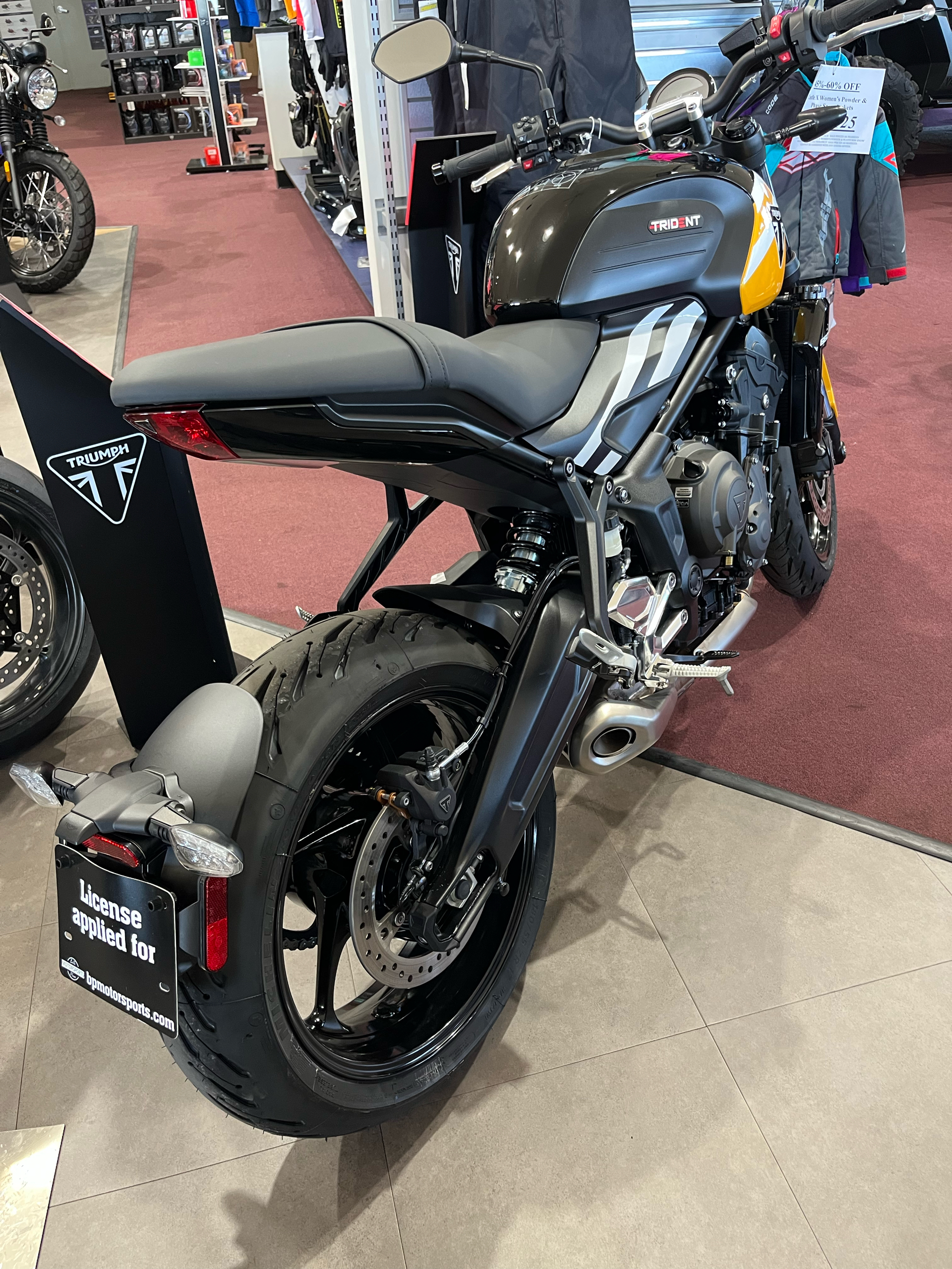 2025 Triumph Trident 660 in Belle Plaine, Minnesota - Photo 5