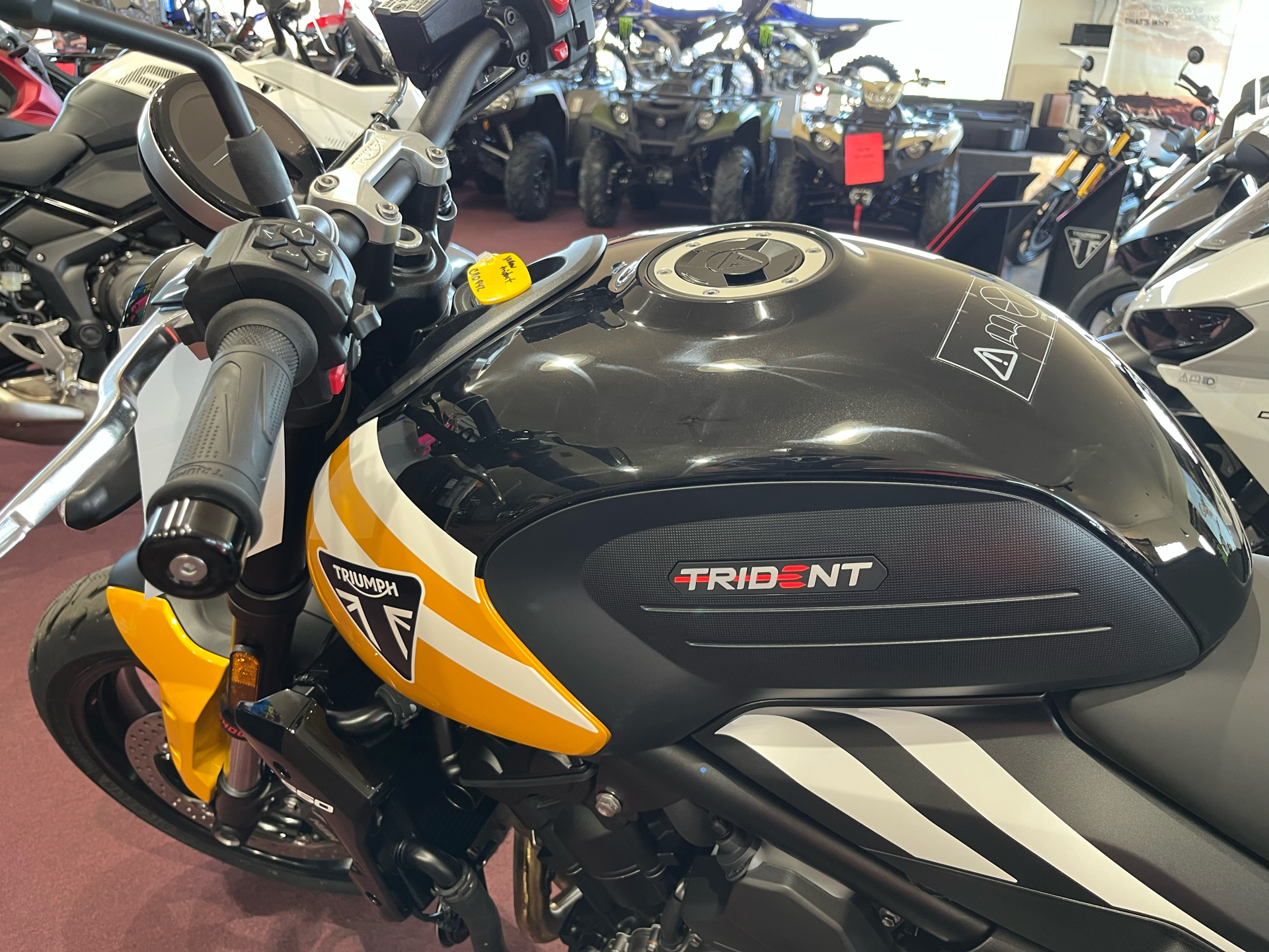 2025 Triumph Trident 660 in Belle Plaine, Minnesota - Photo 6