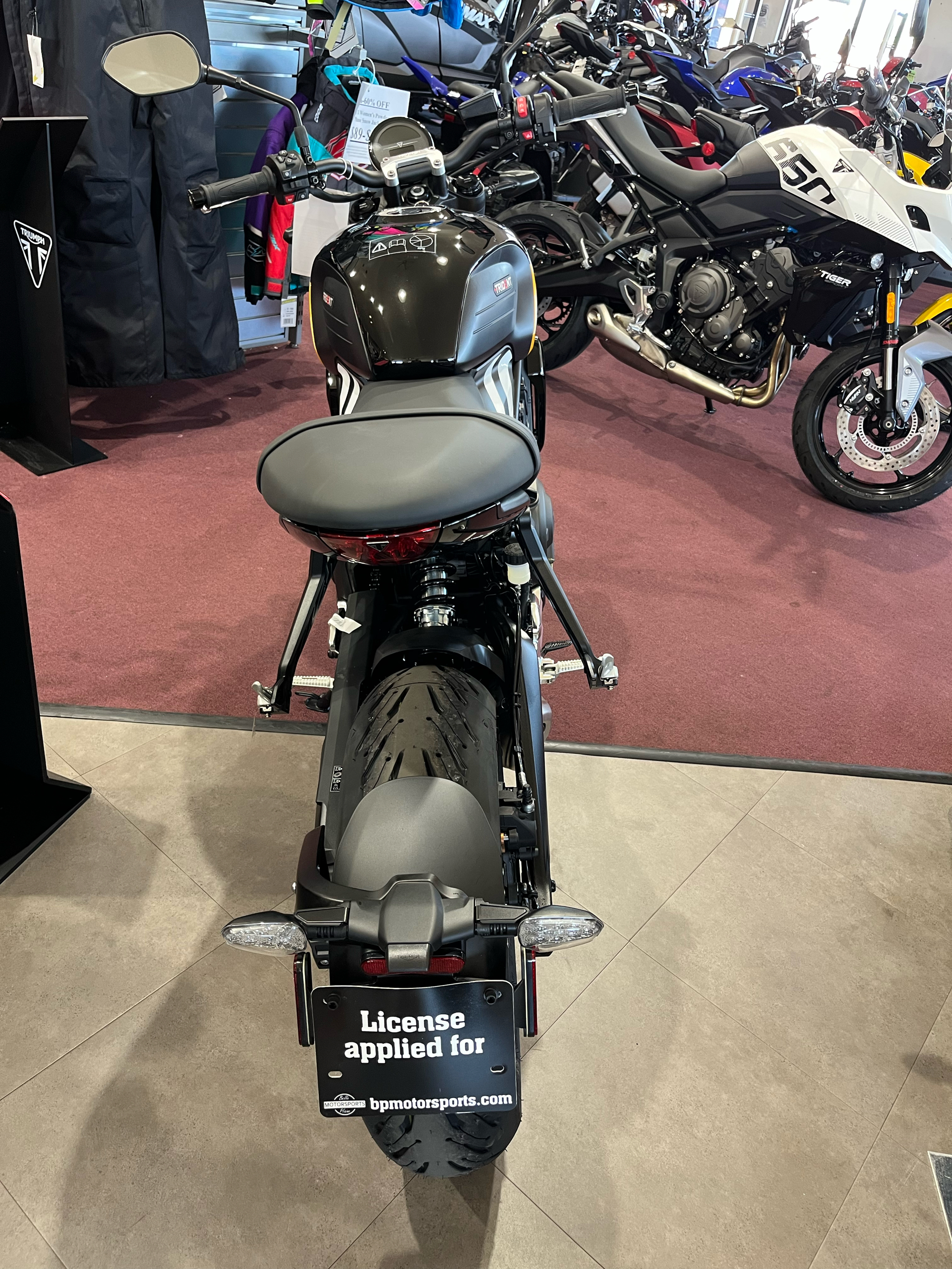 2025 Triumph Trident 660 in Belle Plaine, Minnesota - Photo 8