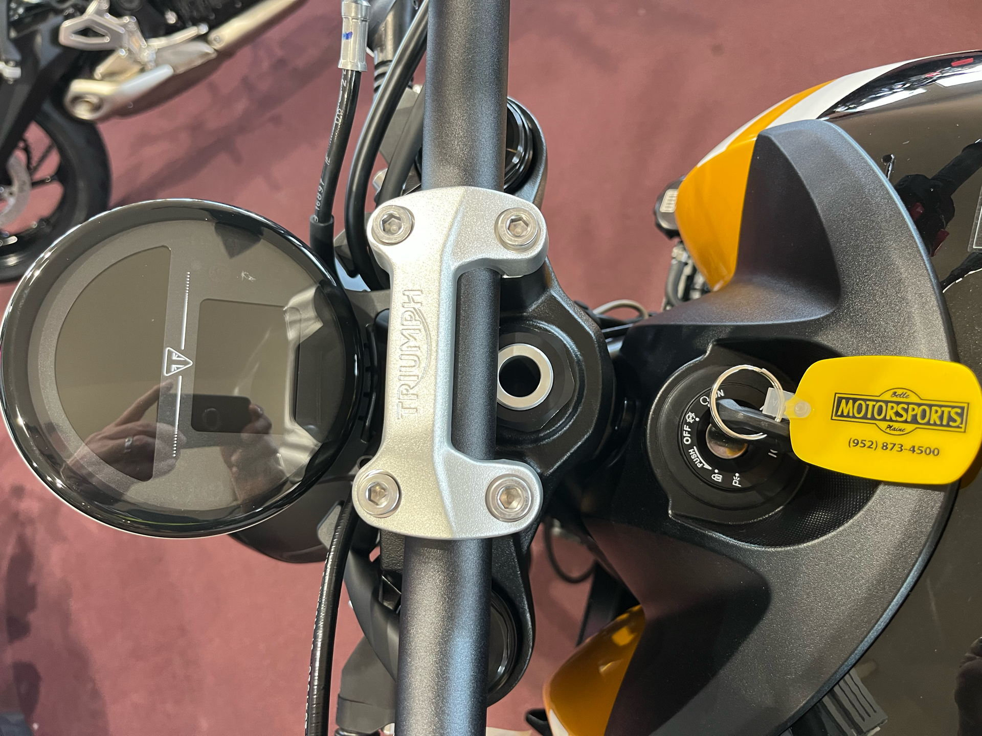 2025 Triumph Trident 660 in Belle Plaine, Minnesota - Photo 10