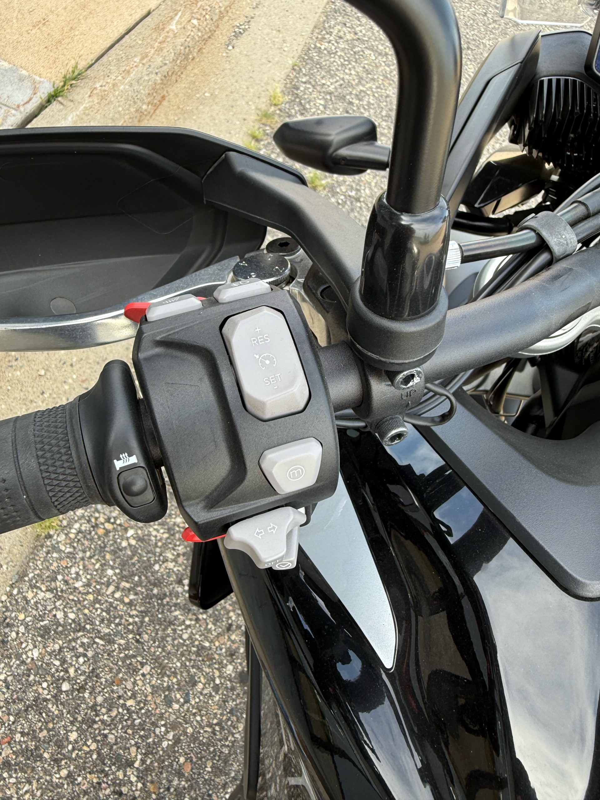 2023 Triumph Tiger 900 GT Pro in Belle Plaine, Minnesota - Photo 6