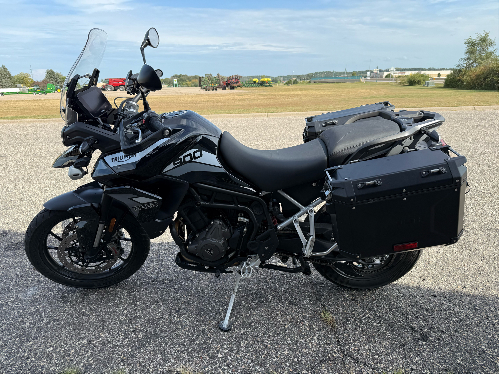 2023 Triumph Tiger 900 GT Pro in Belle Plaine, Minnesota - Photo 2