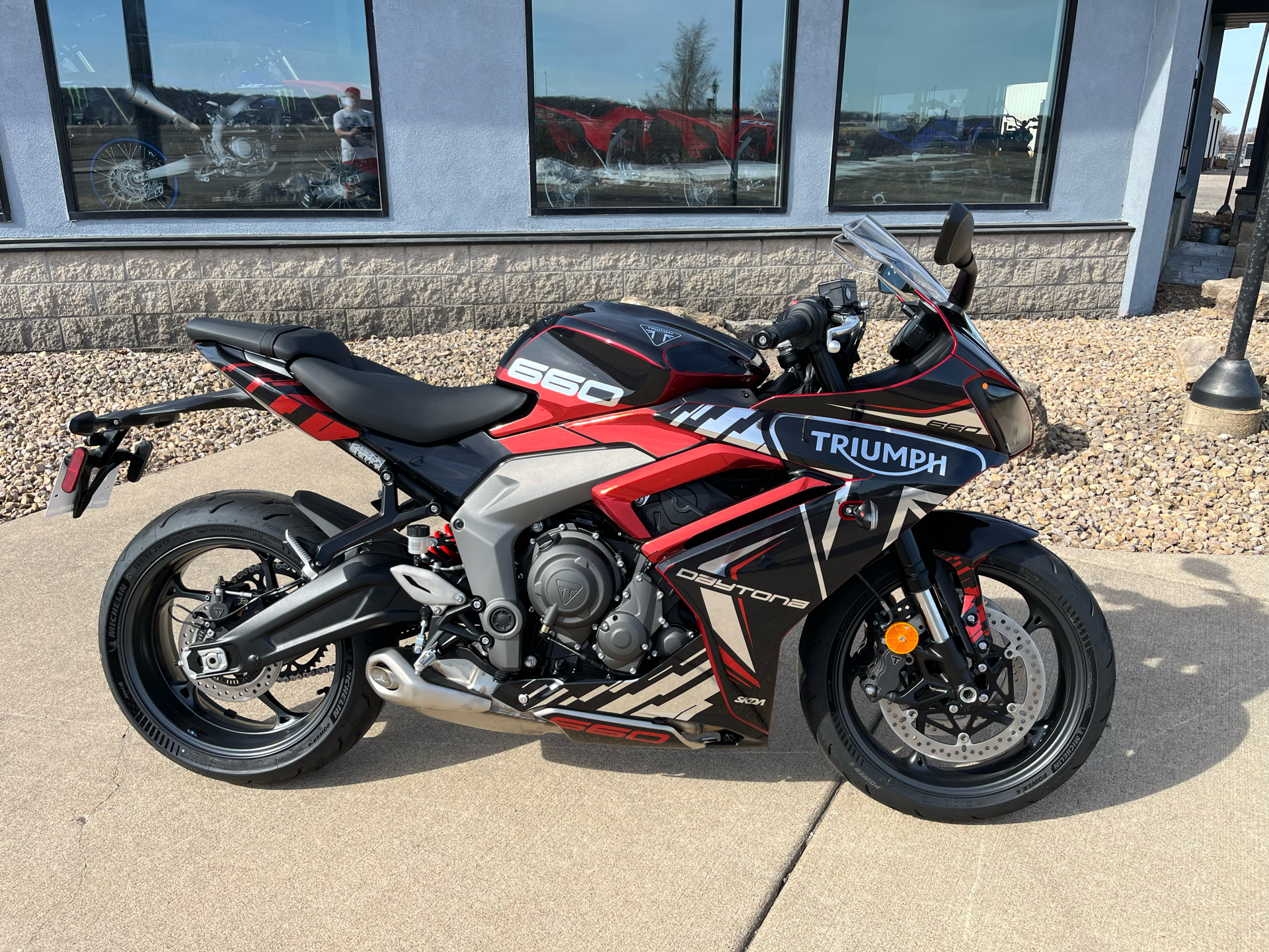 2025 Triumph Daytona 660 in Belle Plaine, Minnesota - Photo 5