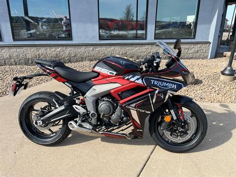 2025 Triumph Daytona 660 in Belle Plaine, Minnesota - Photo 5