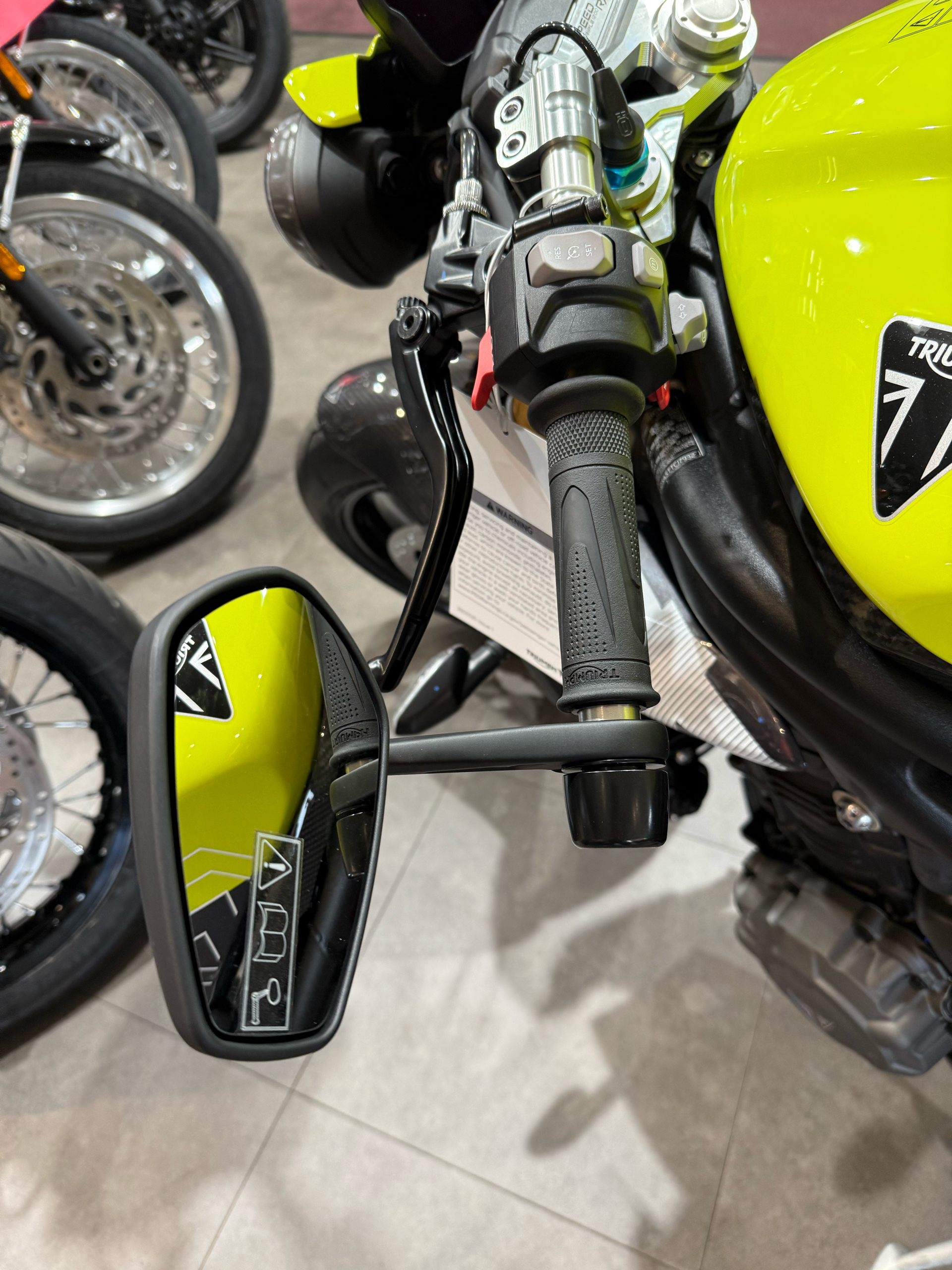 2026 Triumph Speed Triple 1200 RX Limited Edition in Belle Plaine, Minnesota - Photo 12