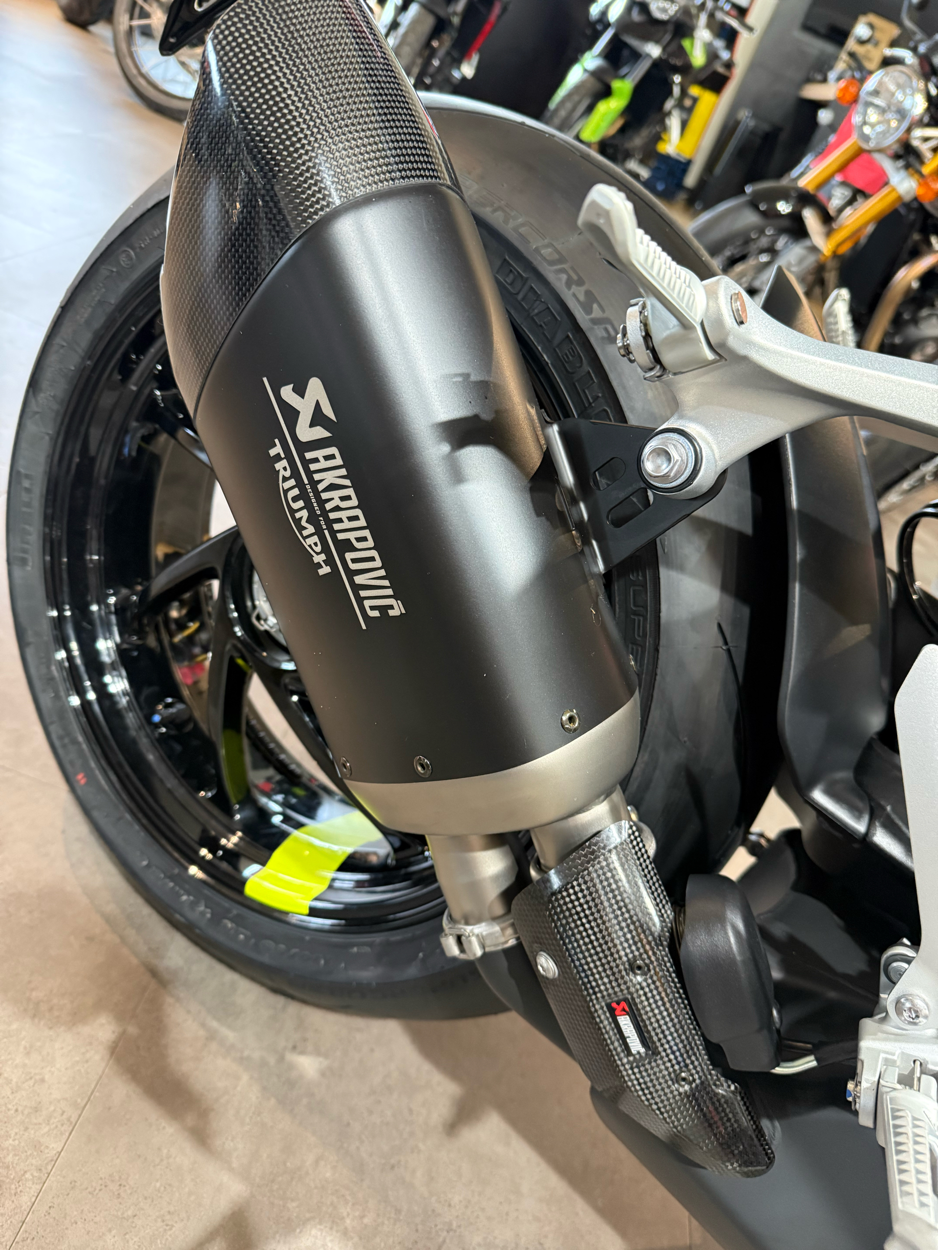 2026 Triumph Speed Triple 1200 RX Limited Edition in Belle Plaine, Minnesota - Photo 16