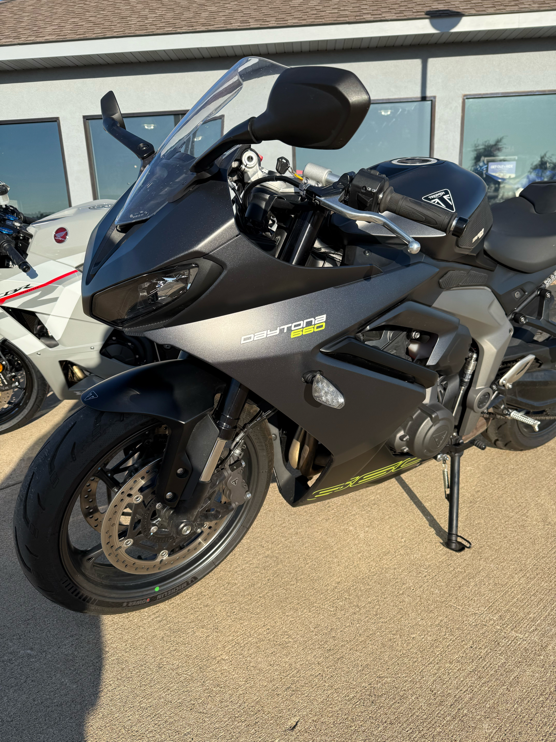 2025 Triumph Daytona 660 in Belle Plaine, Minnesota - Photo 11