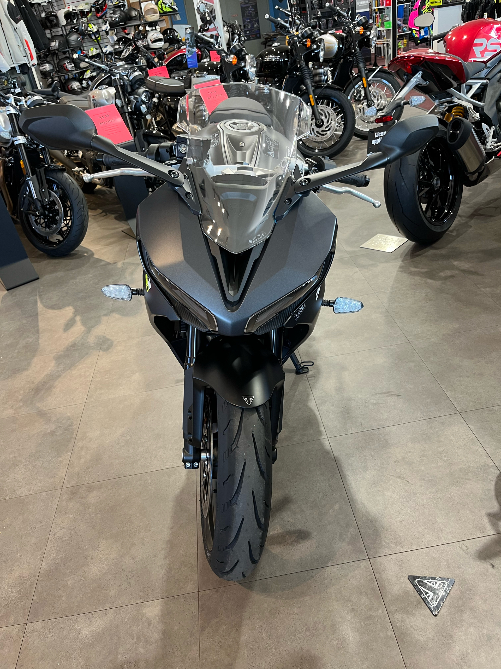 2025 Triumph Daytona 660 in Belle Plaine, Minnesota - Photo 4