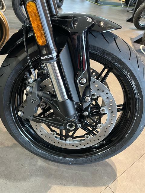 2025 Triumph Speed Twin 1200 in Belle Plaine, Minnesota - Photo 2