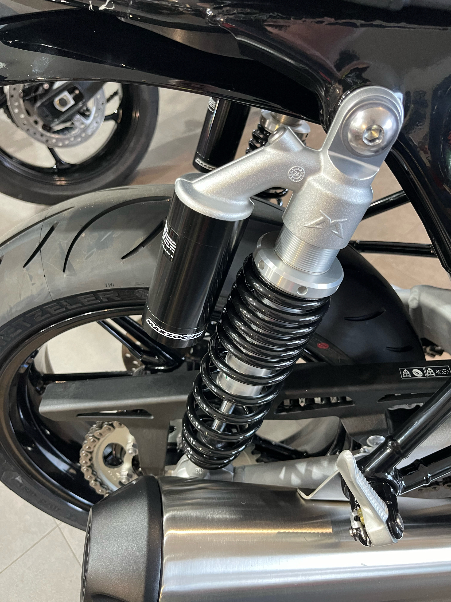 2025 Triumph Speed Twin 1200 in Belle Plaine, Minnesota - Photo 10