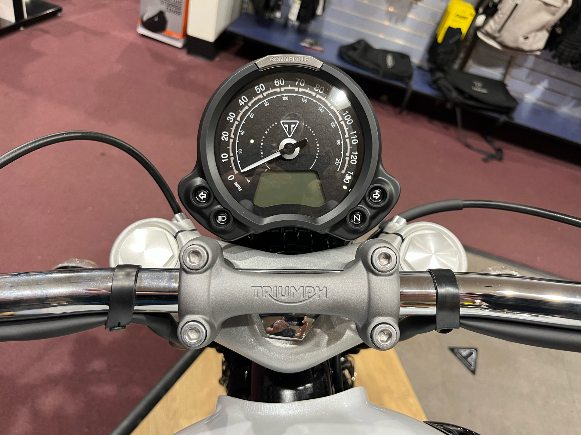 2025 Triumph Bonneville Speedmaster in Belle Plaine, Minnesota - Photo 7
